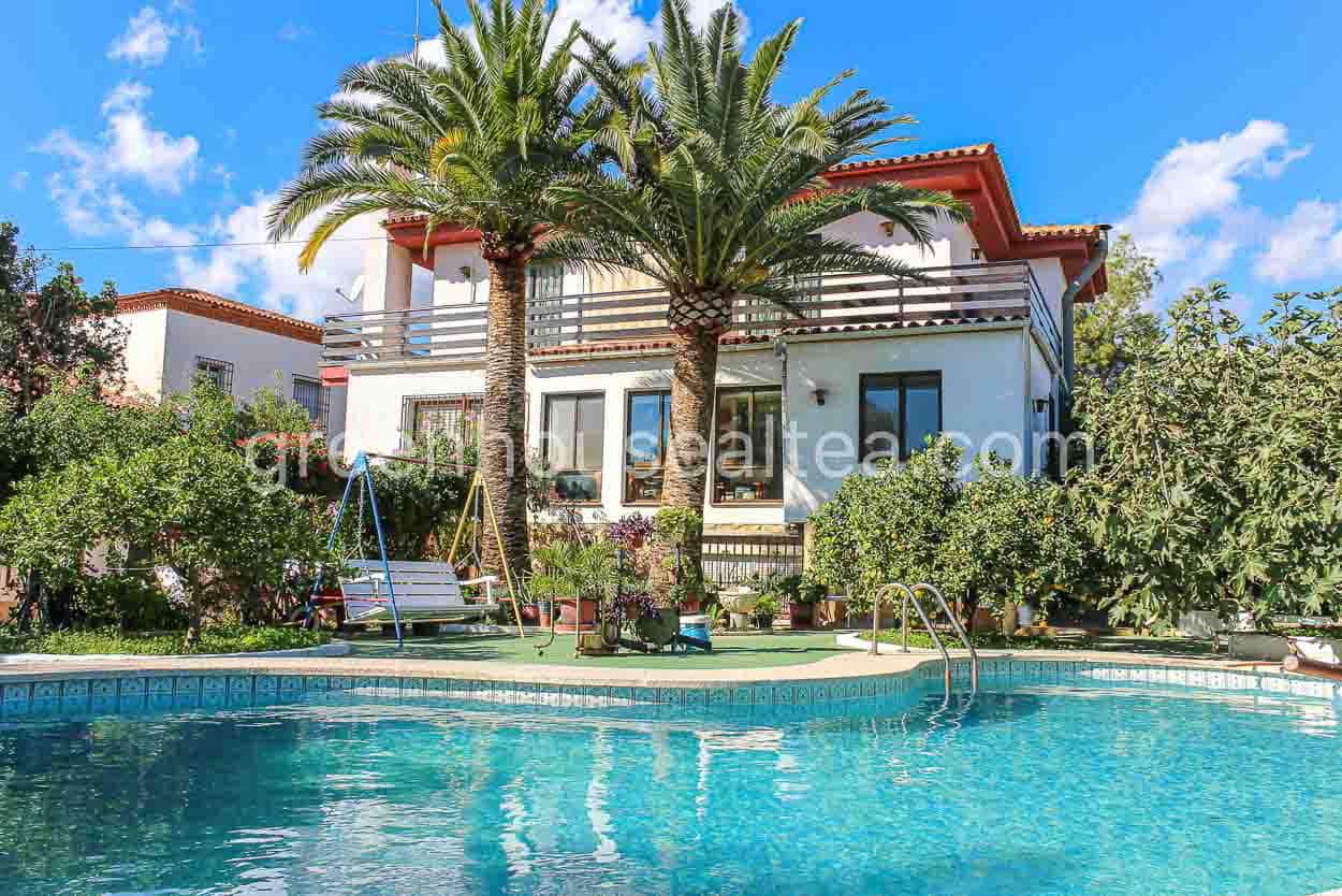 6 soverom Villa til salgs i La Nucia med svømmebasseng garasje - € 525 000 (Ref: 7366356)