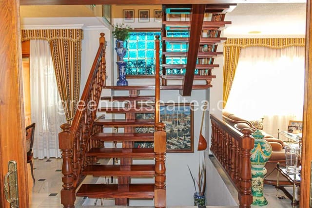 6 soverom Villa til salgs i Coloma  , La Nucia med svømmebasseng garasje - € 525 000 (Ref: 7366356)