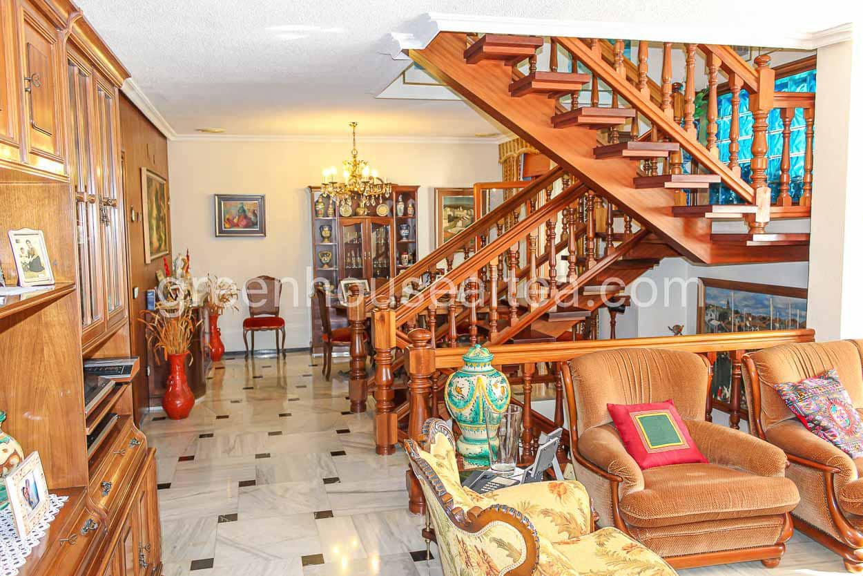 6 soverom Villa til salgs i La Nucia med svømmebasseng garasje - € 525 000 (Ref: 7366356)