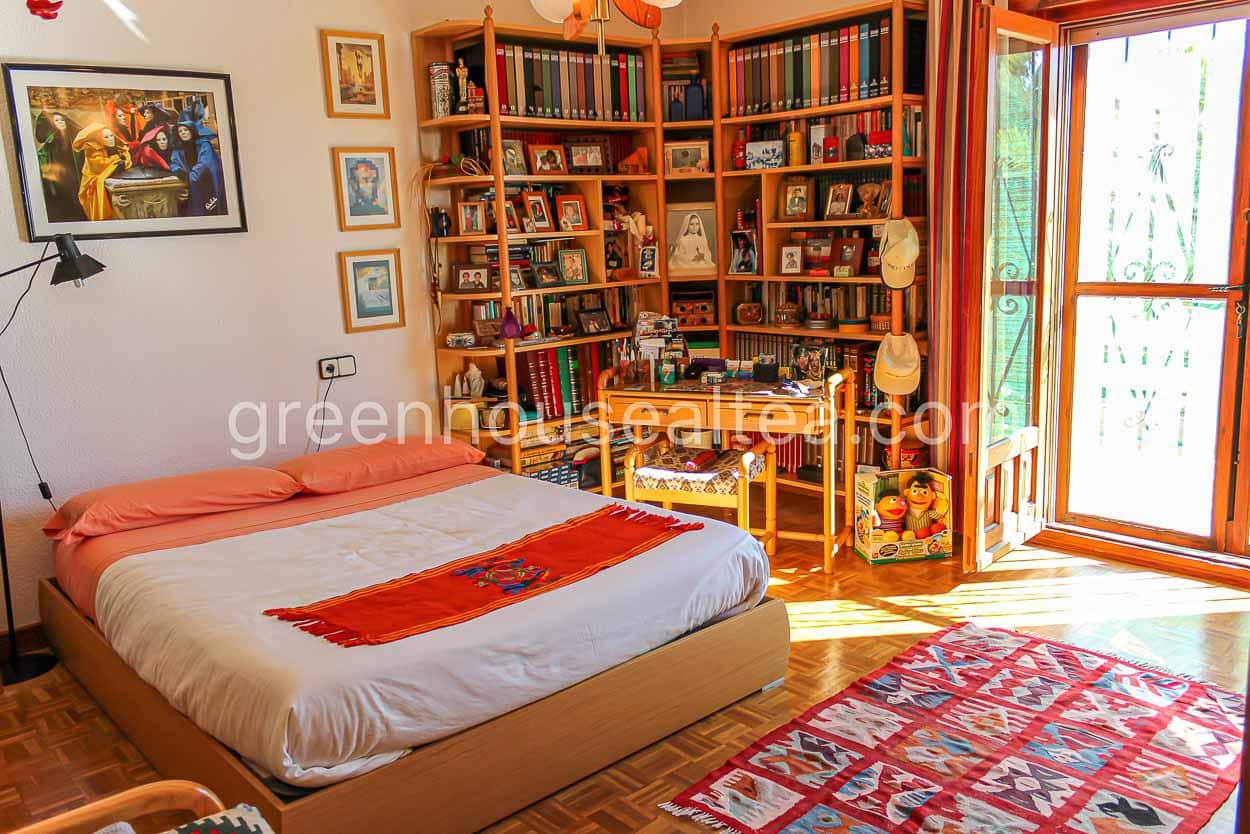 6 soverom Villa til salgs i La Nucia med svømmebasseng garasje - € 525 000 (Ref: 7366356)