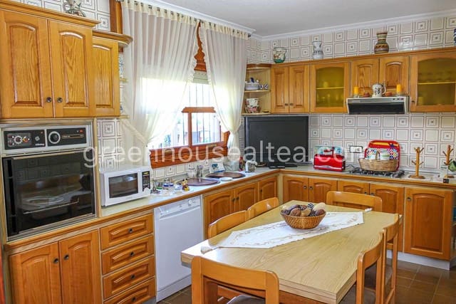 6 bedroom Villa for sale in Coloma  , La Nucia with pool garage - € 525,000 (Ref: 7366356)