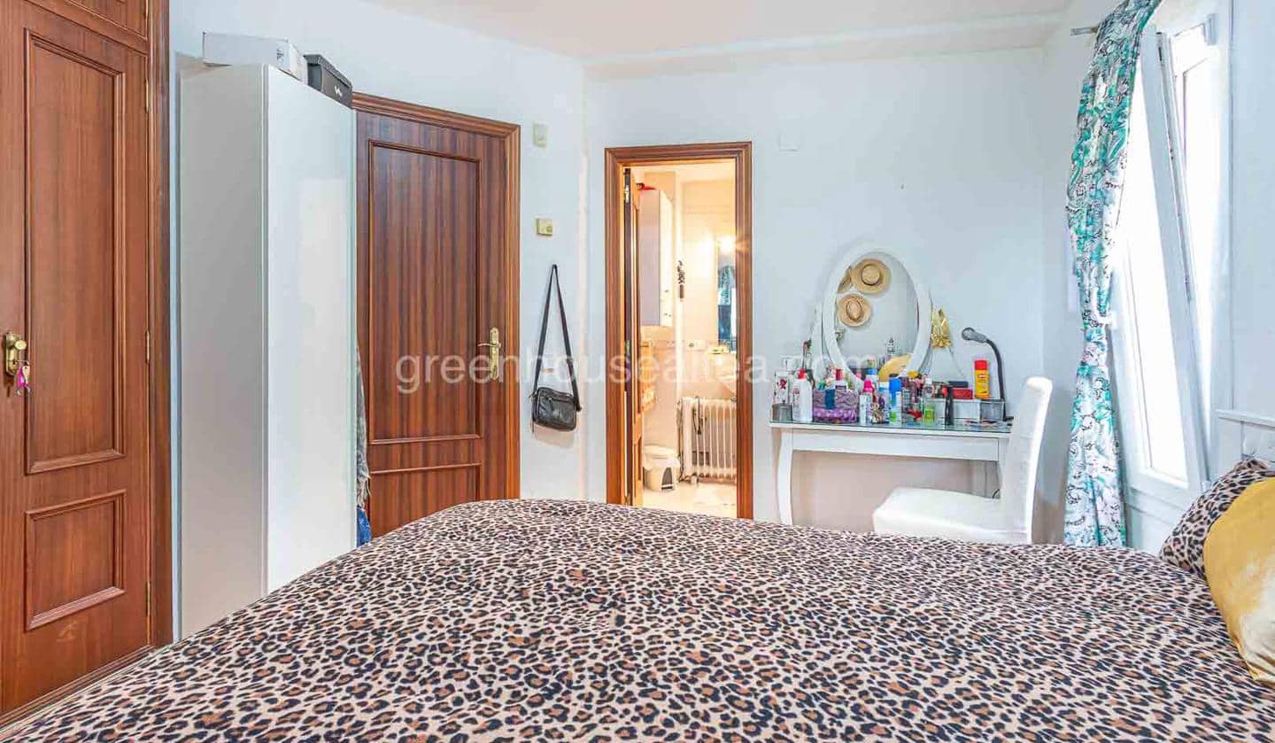 4 bedroom Villa for sale in Callosa d'En Sarria with pool garage - € 530,000 (Ref: 7426217)