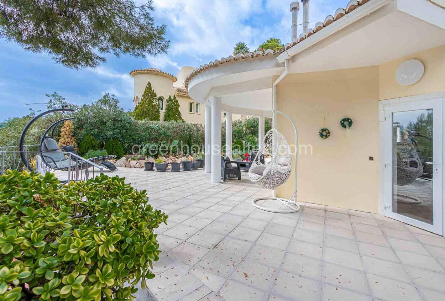 4 bedroom Villa for sale in Callosa d'En Sarria with pool garage - € 530,000 (Ref: 7426217)