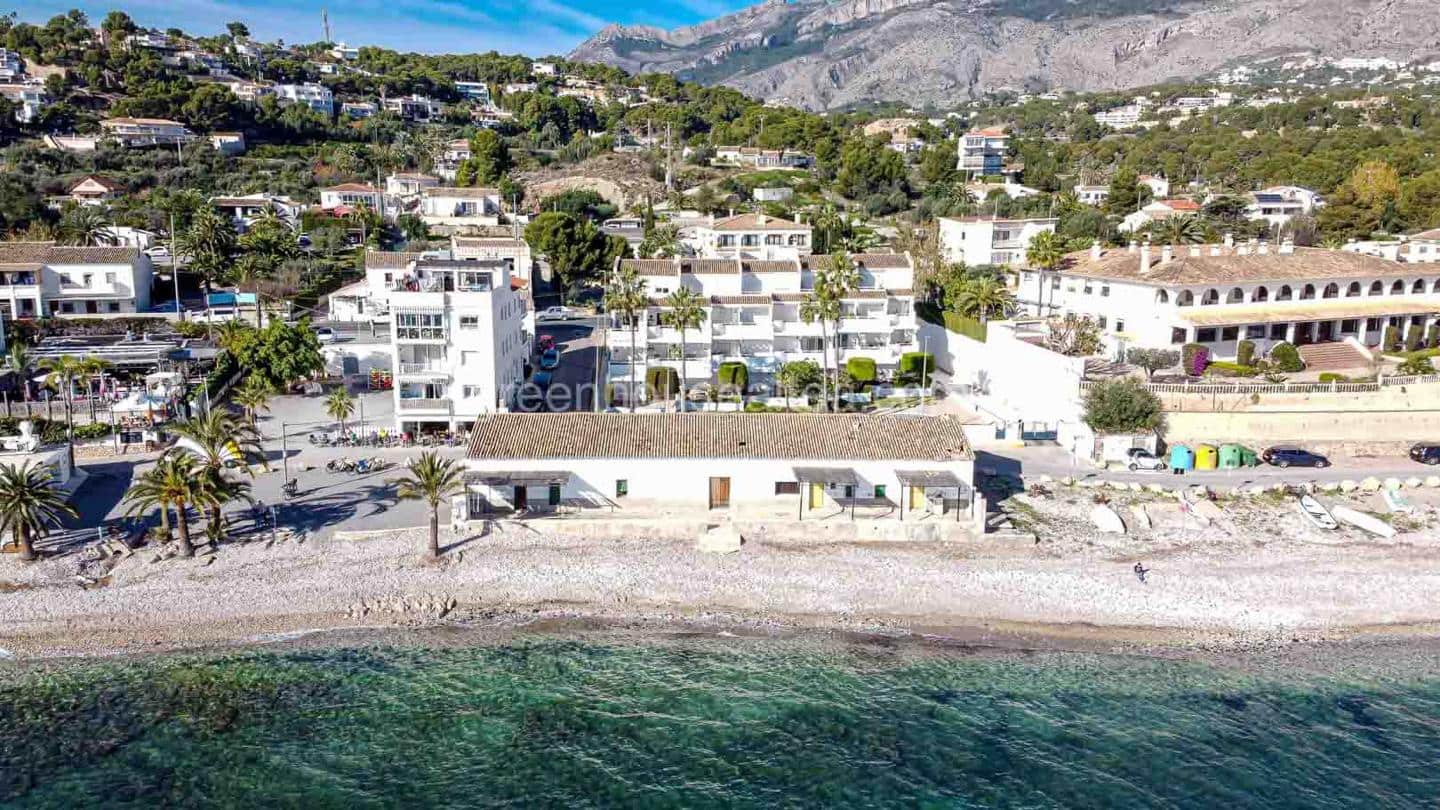 9 makuuhuone Huvila myytävänä paikassa Altea mukana 
autotalli - 1 200 000 € (Ref: 7799679)