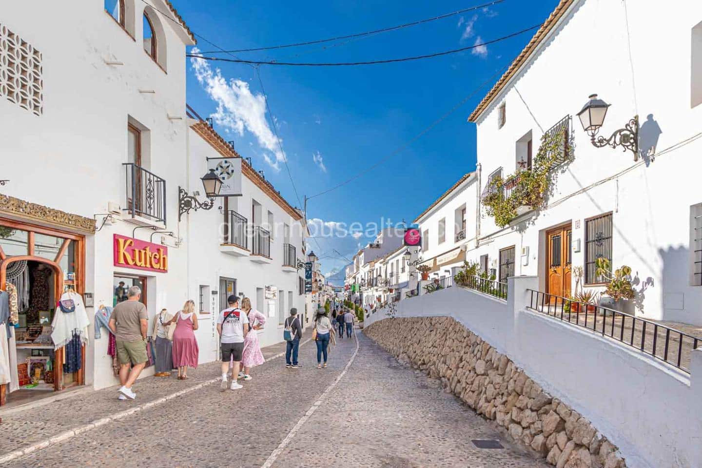 4 bedroom Villa for sale in Altea - € 415,000 (Ref: 7929900)