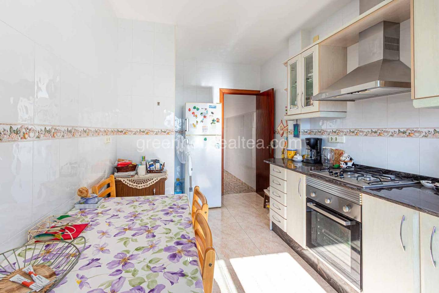 4 bedroom Villa for sale in Altea - € 415,000 (Ref: 7929900)