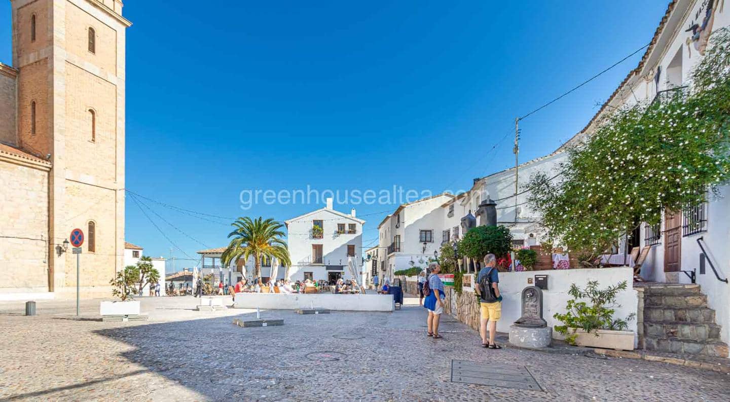 4 bedroom Villa for sale in Altea - € 415,000 (Ref: 7929900)