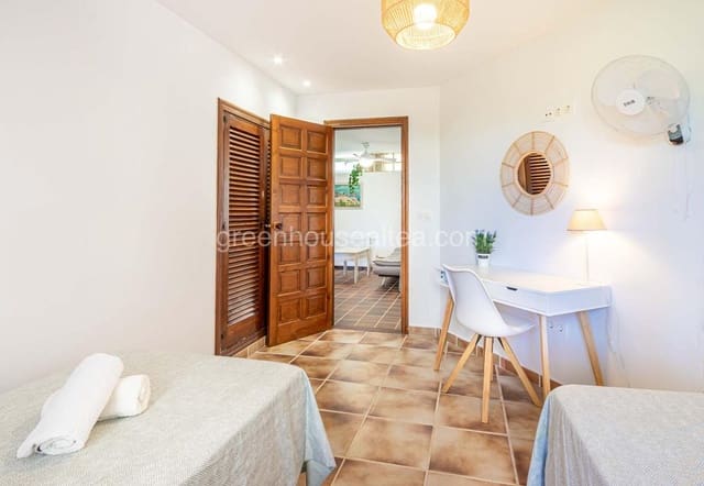2 slaapkamer Flat te huur in Altea met zwembad - € 1.200 (Ref: 7996982)