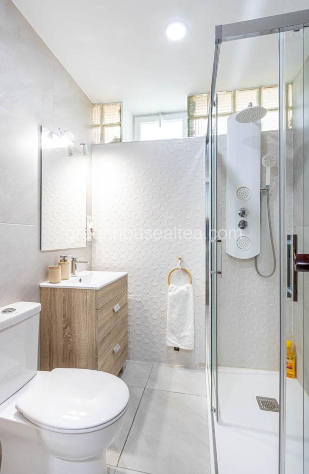 Appartement de 2 chambres à louer à Altea avec piscine - 1 200 € (Ref: 7996982)