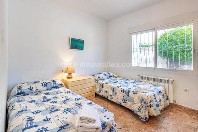 4 bedroom Villa for sale in Alfaz del Pi / L'Alfas del Pi with pool garage - € 600,000 (Ref: 8678761)