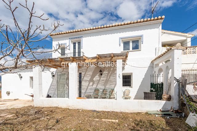 4 bedroom Finca/Country House for sale in Altea - € 450,000 (Ref: 8678762)