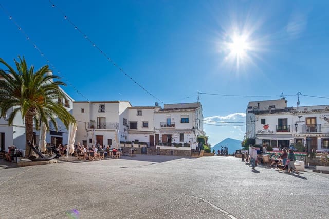 3 slaapkamer Bedrijf te huur in Altea - € 1.200 (Ref: 8826650)