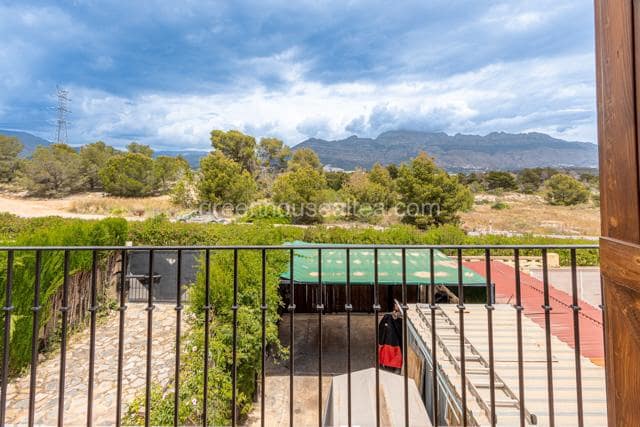 2 makuuhuone Bungalow myytävänä paikassa La Nucia mukana uima-altaan - 249 900 € (Ref: 8993186)