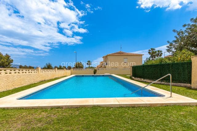 2 makuuhuone Bungalow myytävänä paikassa La Nucia mukana uima-altaan - 249 900 € (Ref: 8993186)