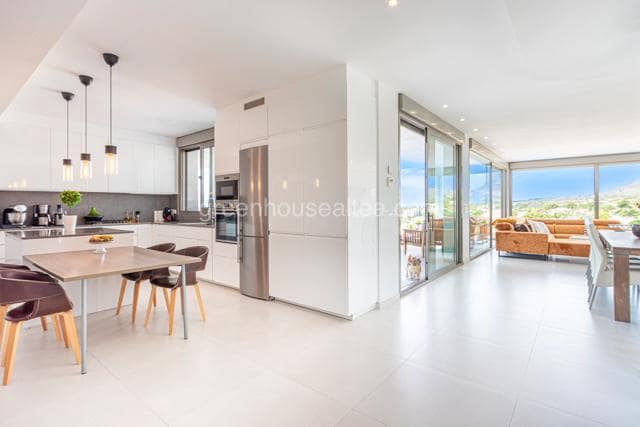 5 sypialnia Willa na sprzedaż w Monnegre z basenem garażem - 985 000 € (Ref: 8993382)