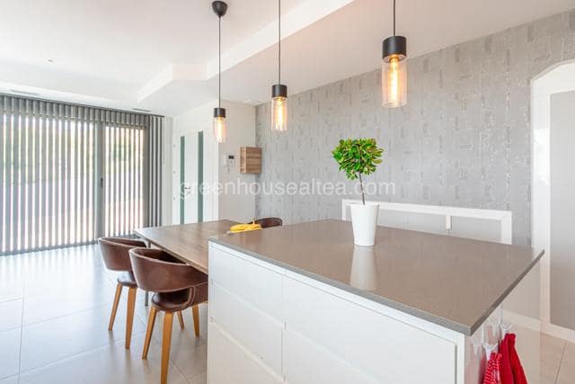 5 sypialnia Willa na sprzedaż w Monnegre z basenem garażem - 985 000 € (Ref: 8993382)