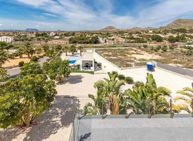 5 sypialnia Willa na sprzedaż w Monnegre z basenem garażem - 985 000 € (Ref: 8993382)