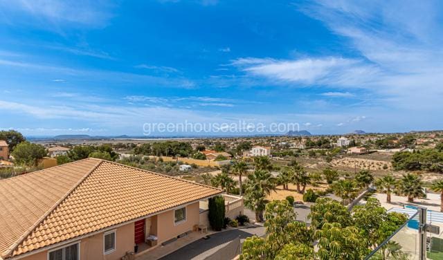 5 sypialnia Willa na sprzedaż w Monnegre z basenem garażem - 985 000 € (Ref: 8993382)