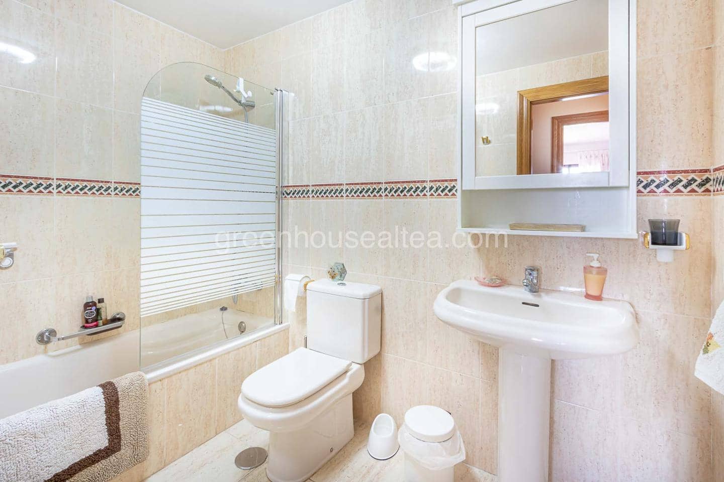 2 soveværelse Lejlighed til leje i Calpe / Calp med swimmingpool garage - € 1.500 (Ref: 9111087)