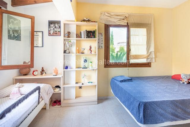 6 soveværelse Villa til salg i La Nucia med swimmingpool garage - € 860.000 (Ref: 9168290)