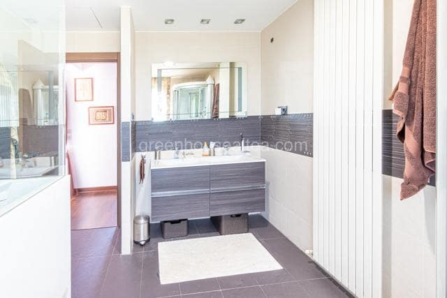 6 soveværelse Villa til salg i La Nucia med swimmingpool garage - € 860.000 (Ref: 9168290)