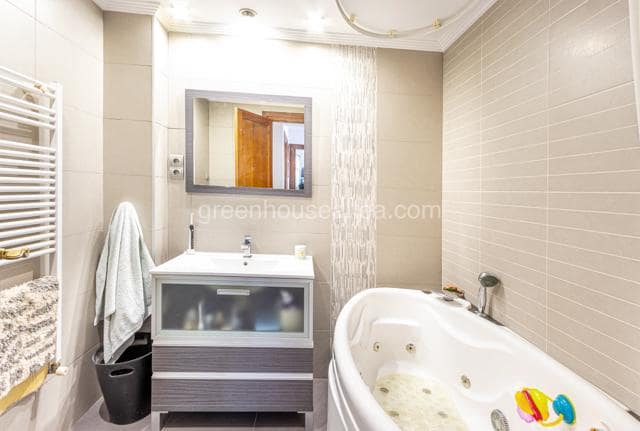 6 soveværelse Villa til salg i La Nucia med swimmingpool garage - € 860.000 (Ref: 9168290)