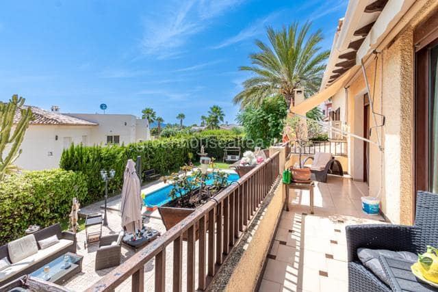 6 soveværelse Villa til salg i La Nucia med swimmingpool garage - € 860.000 (Ref: 9168290)