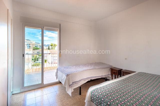 3 bedroom Flat for sale in Altea with garage - € 325,000 (Ref: 9203378)
