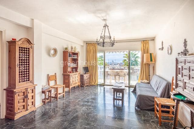 3 bedroom Flat for sale in Altea with garage - € 325,000 (Ref: 9203378)