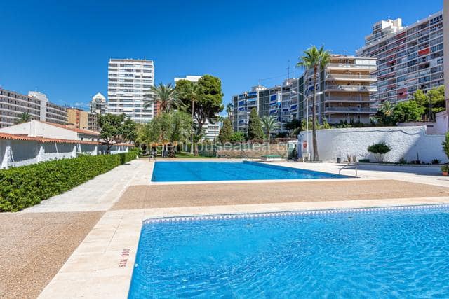 2 soveværelse Lejlighed til salg i Benidorm med swimmingpool garage - € 265.000 (Ref: 9238750)