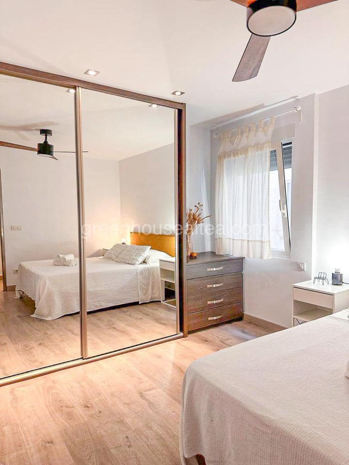 4 bedroom Flat for rent in Altea - € 1,400 (Ref: 9311898)