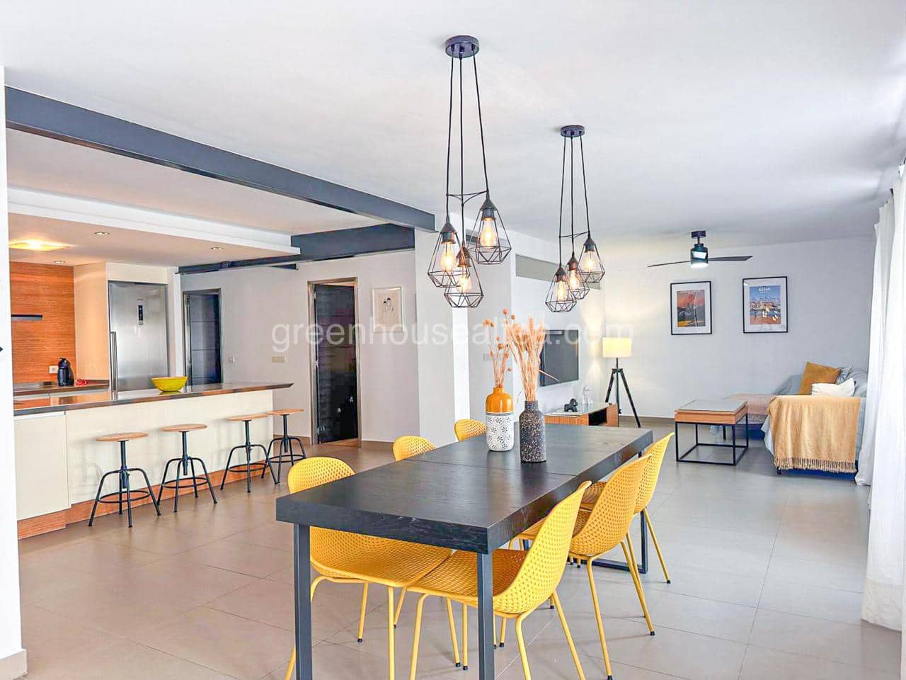 4 bedroom Flat for rent in Altea - € 1,400 (Ref: 9311898)