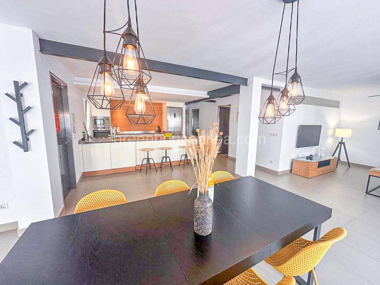 4 bedroom Flat for rent in Altea - € 1,400 (Ref: 9311898)