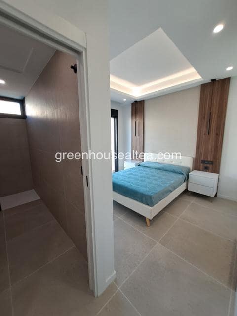 Chalet de 3 habitaciones en Polop en venta con piscina - 525.000 € (Ref: 9348639)