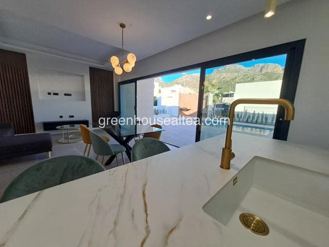 Chalet de 3 habitaciones en Polop en venta con piscina - 525.000 € (Ref: 9348639)