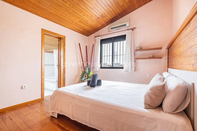 5 bedroom Villa for sale in Polop with pool garage - € 797,000 (Ref: 9363118)