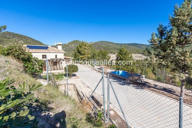 2 bedroom Finca/Country House for sale in Torremanzanas with pool garage - € 220,000 (Ref: 9397798)