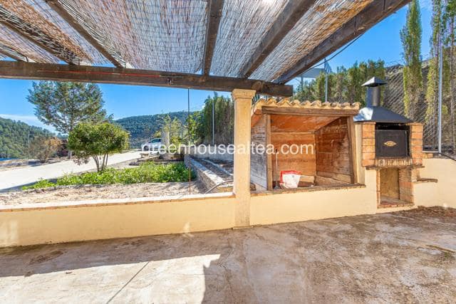 2 bedroom Finca/Country House for sale in Torremanzanas with pool garage - € 220,000 (Ref: 9397798)