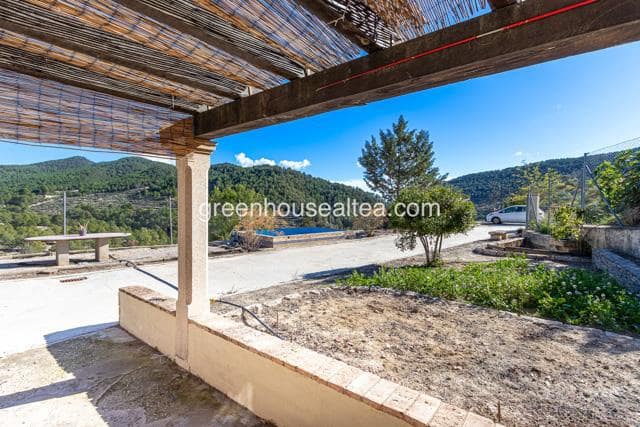 2 bedroom Finca/Country House for sale in Torremanzanas with pool garage - € 220,000 (Ref: 9397798)
