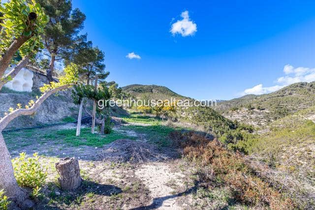 2 bedroom Finca/Country House for sale in Torremanzanas with pool garage - € 220,000 (Ref: 9397798)