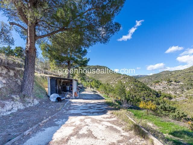 2 bedroom Finca/Country House for sale in Torremanzanas with pool garage - € 220,000 (Ref: 9397798)