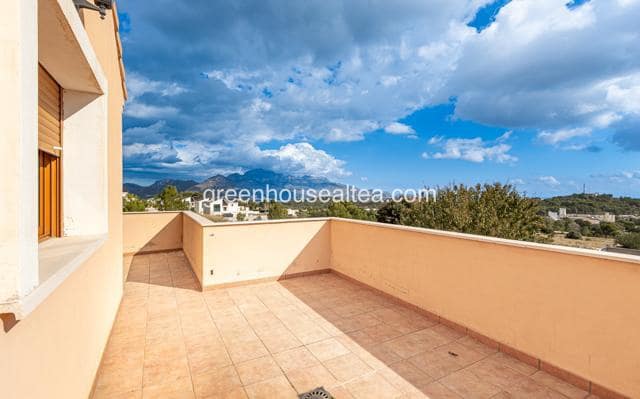 3 bedroom Villa for sale in Polop with pool garage - € 390,000 (Ref: 9404534)
