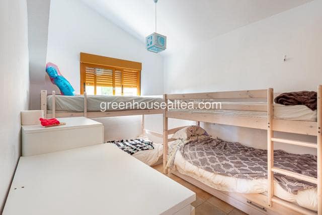 3 bedroom Villa for sale in Polop with pool garage - € 390,000 (Ref: 9404534)