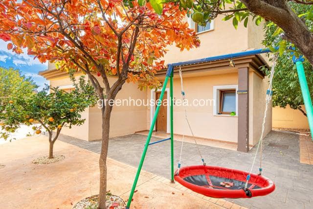 3 bedroom Villa for sale in Polop with pool garage - € 390,000 (Ref: 9404534)