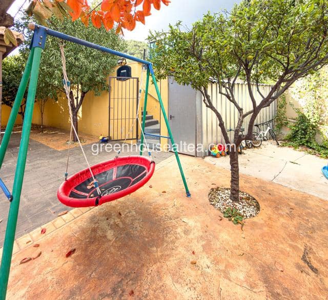 3 bedroom Villa for sale in Polop with pool garage - € 390,000 (Ref: 9404534)