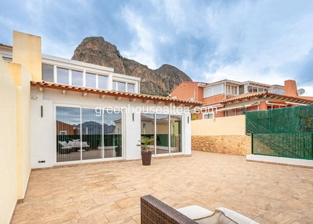 3 makuuhuone Huvila myytävänä paikassa Polop - 399 000 € (Ref: 9464839)