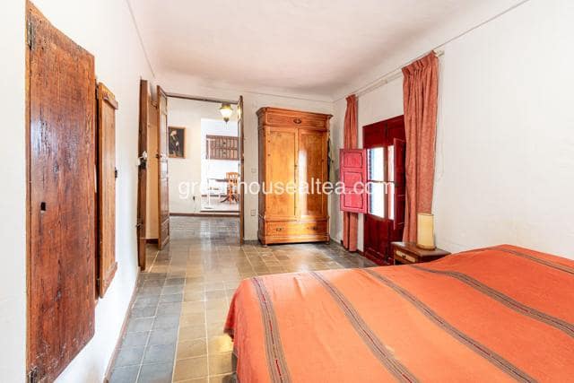 Chalet de 5 habitaciones en Polop en venta - 399.000 € (Ref: 9541939)