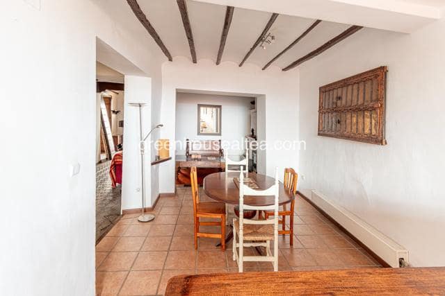 Chalet de 5 habitaciones en Polop en venta - 399.000 € (Ref: 9541939)