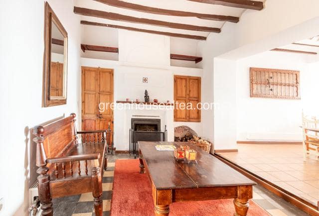 Chalet de 5 habitaciones en Polop en venta - 399.000 € (Ref: 9541939)