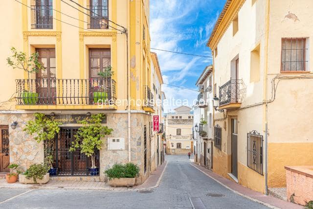 Chalet de 5 habitaciones en Polop en venta - 399.000 € (Ref: 9541939)